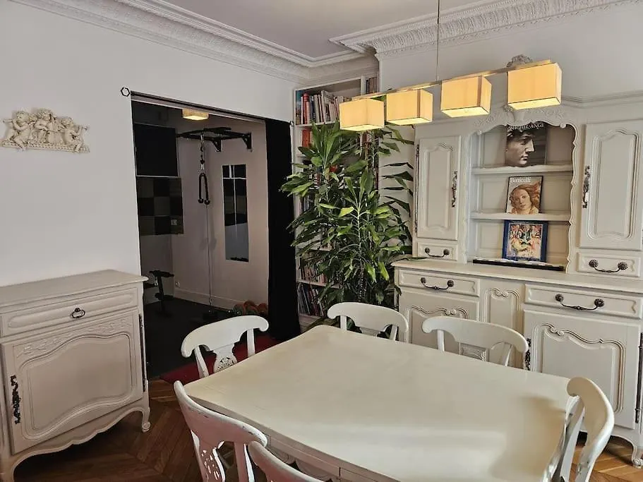 Appartement67m 2 Lägenhet Paris